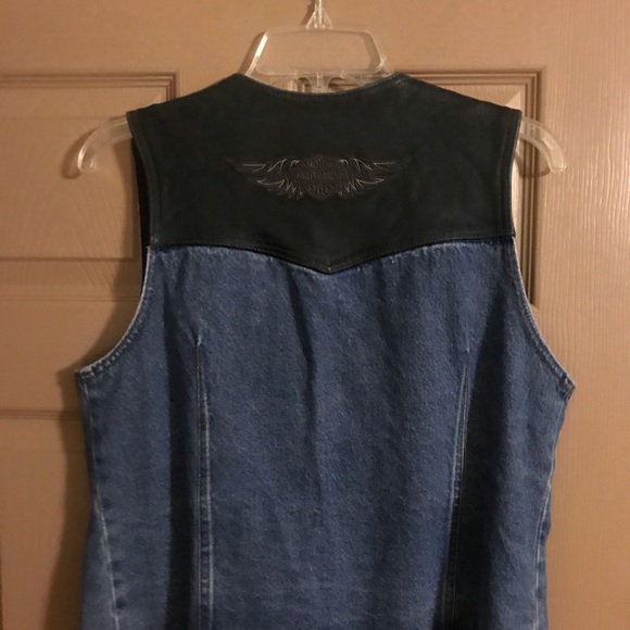 Harley Davidson vest - Picture 2 of 2